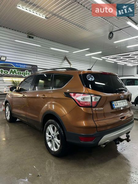 Позашляховик / Кросовер Ford Escape 2017 в Києві