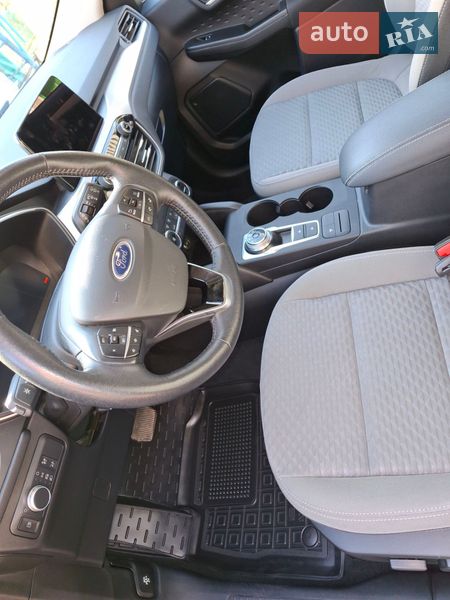 Внедорожник / Кроссовер Ford Escape 2020 в Тернополе