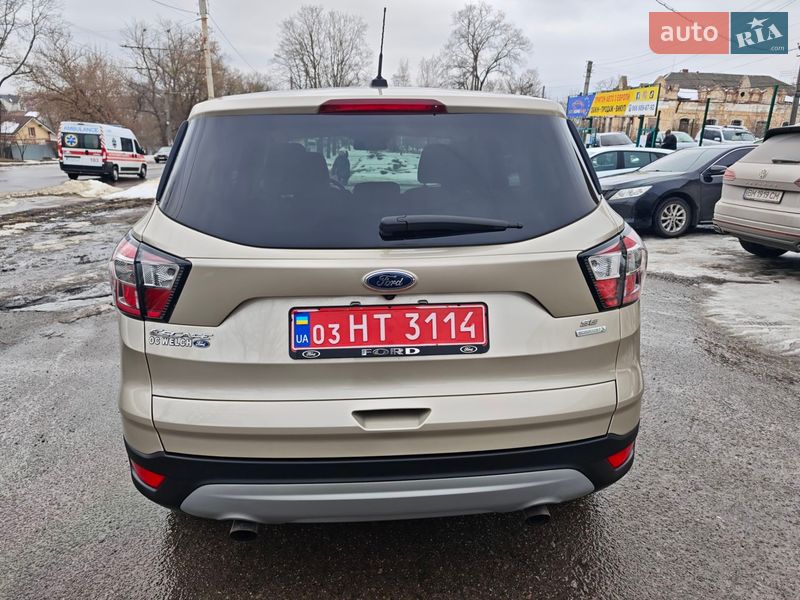 Внедорожник / Кроссовер Ford Escape 2017 в Сумах
