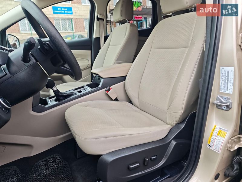 Внедорожник / Кроссовер Ford Escape 2017 в Сумах