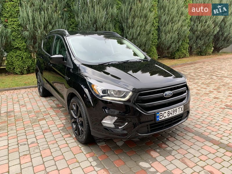 Позашляховик / Кросовер Ford Escape 2019 в Дрогобичі