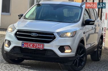 Позашляховик / Кросовер Ford Escape 2017 в Дрогобичі