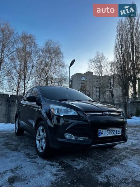 Внедорожник / Кроссовер Ford Escape 2015 в Монастырище