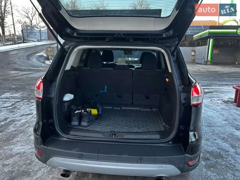 Внедорожник / Кроссовер Ford Escape 2015 в Монастырище