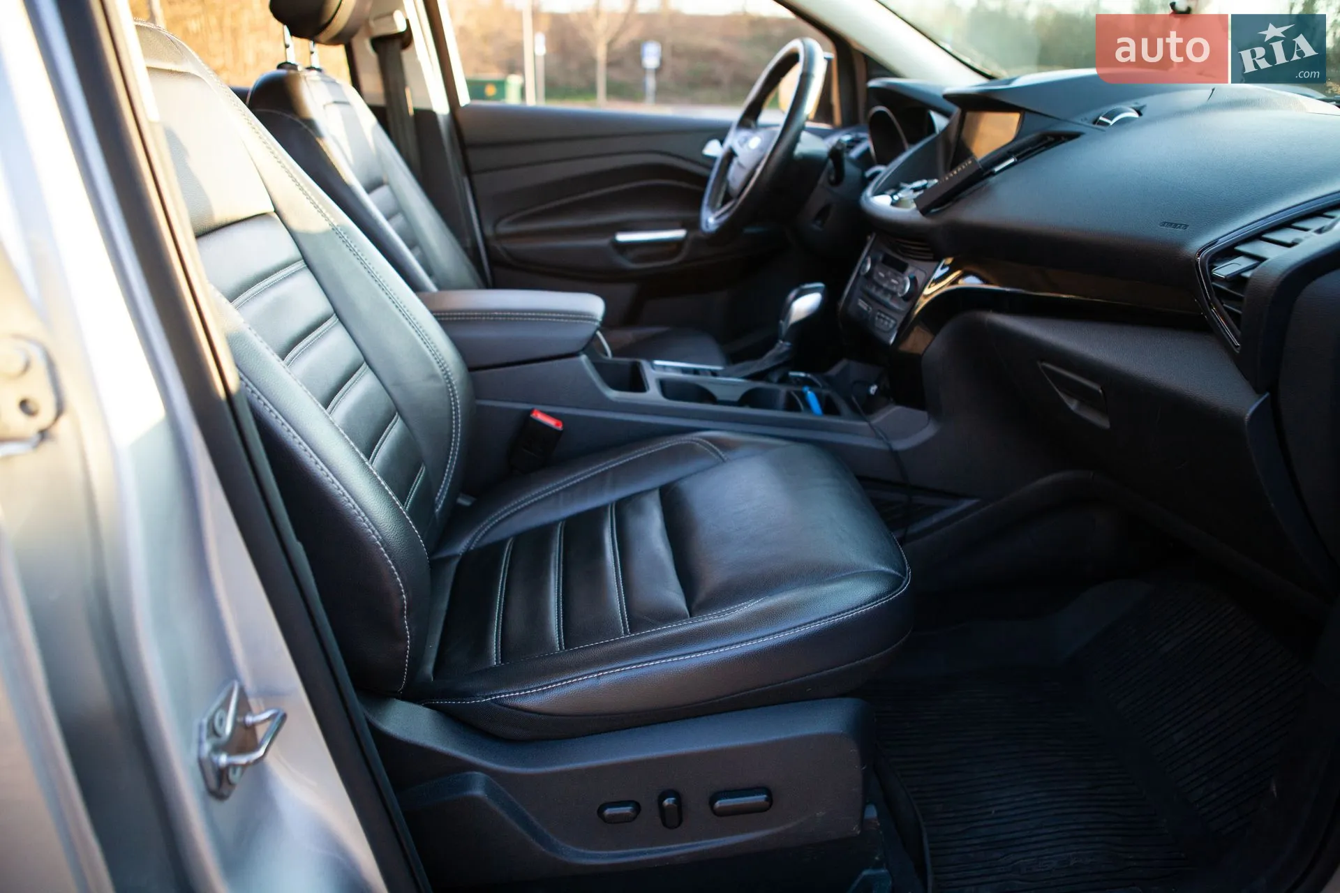 2019 Ford Escape - мініатюра 28