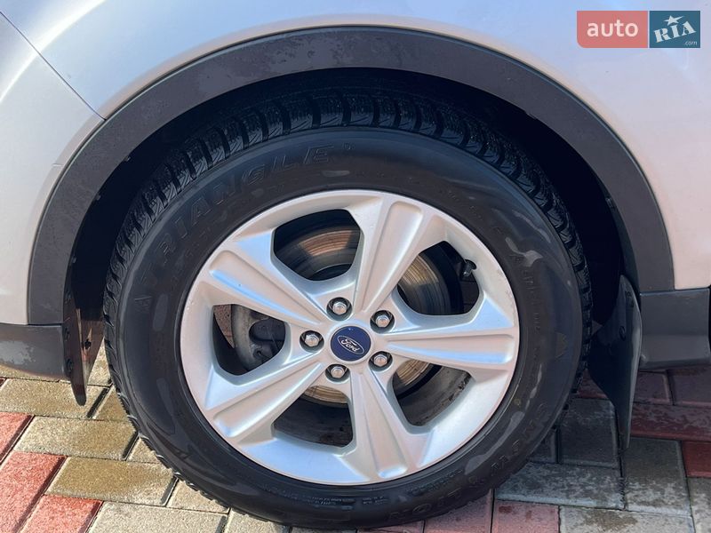 Внедорожник / Кроссовер Ford Escape 2015 в Белой Церкви