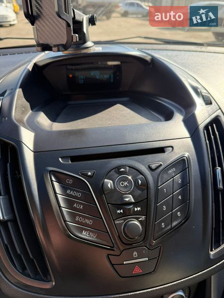 Внедорожник / Кроссовер Ford Escape 2013 в Горишних Плавнях