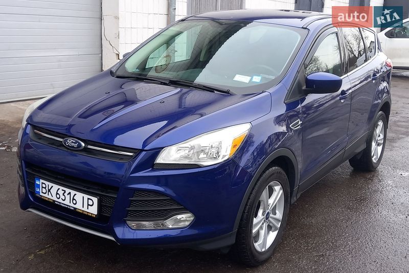 Внедорожник / Кроссовер Ford Escape 2015 в Ровно