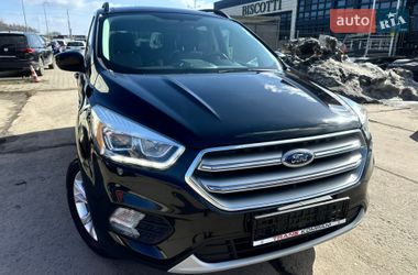Внедорожник / Кроссовер Ford Escape 2017 в Львове