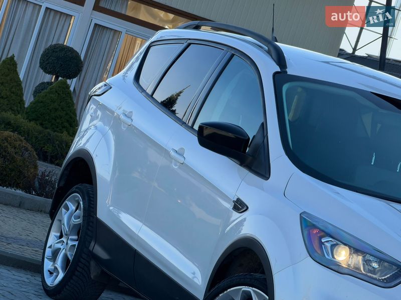 Позашляховик / Кросовер Ford Escape 2018 в Дрогобичі