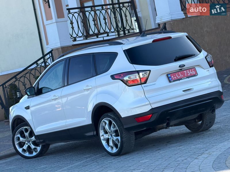 Позашляховик / Кросовер Ford Escape 2018 в Дрогобичі
