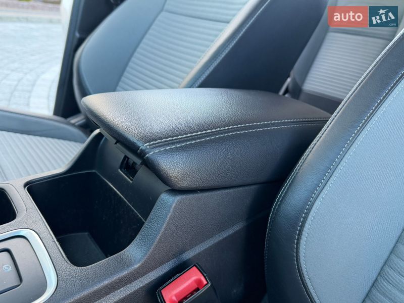 Позашляховик / Кросовер Ford Escape 2018 в Дрогобичі
