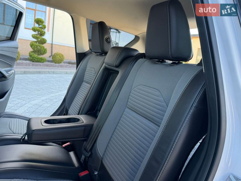 Позашляховик / Кросовер Ford Escape 2018 в Дрогобичі