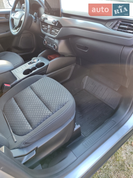 Внедорожник / Кроссовер Ford Escape 2023 в Галиче