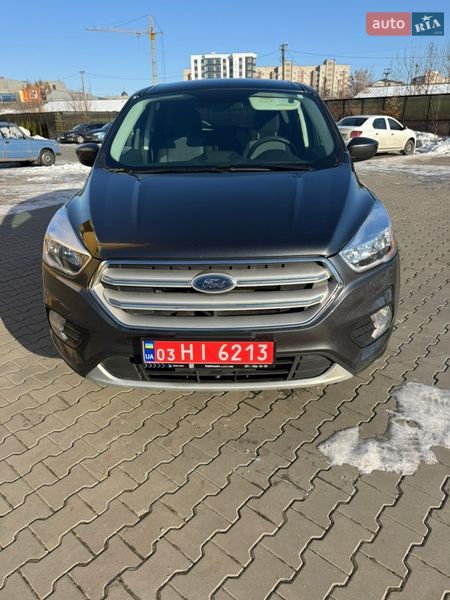 Позашляховик / Кросовер Ford Escape 2018 в Луцьку