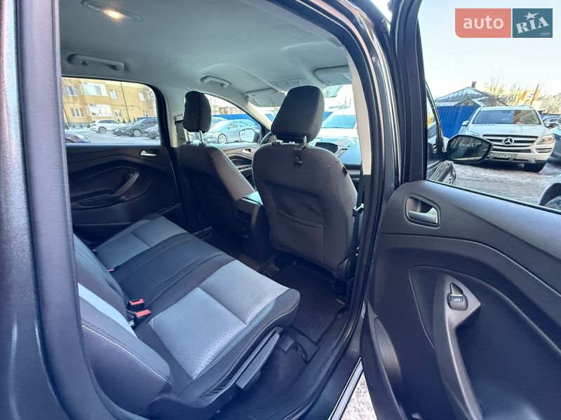 Позашляховик / Кросовер Ford Escape 2018 в Луцьку