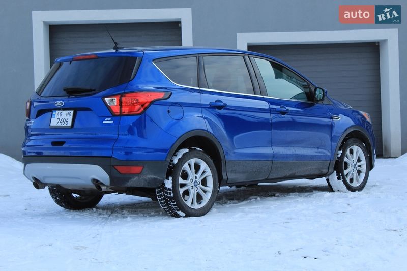 Внедорожник / Кроссовер Ford Escape 2018 в Виннице
