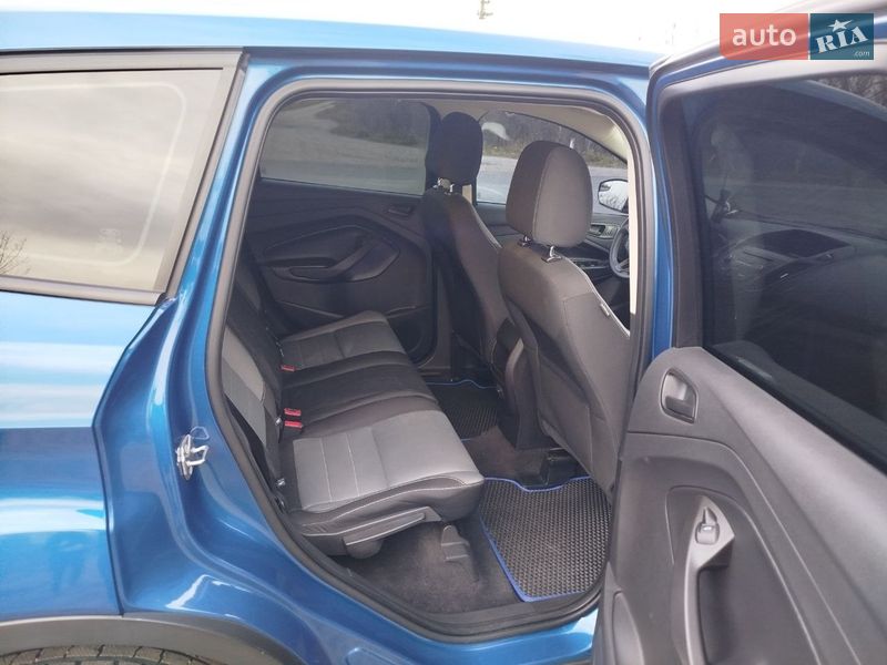 Внедорожник / Кроссовер Ford Escape 2016 в Кременчуге