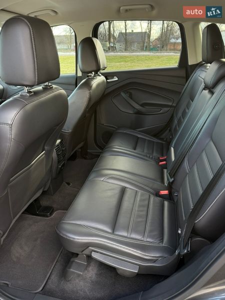 Внедорожник / Кроссовер Ford Escape 2017 в Житомире