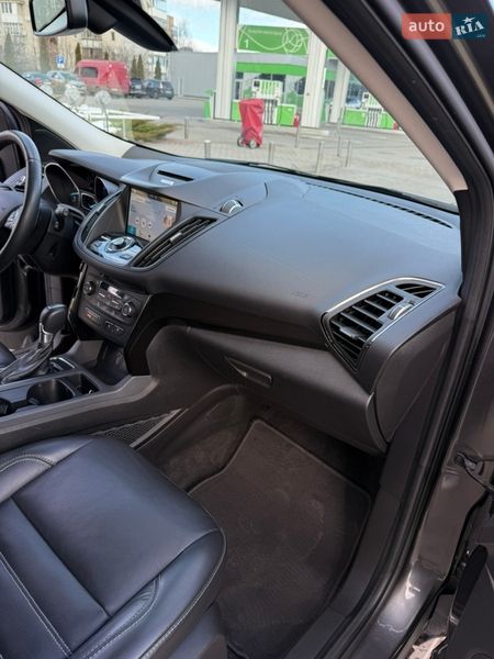 Внедорожник / Кроссовер Ford Escape 2017 в Житомире