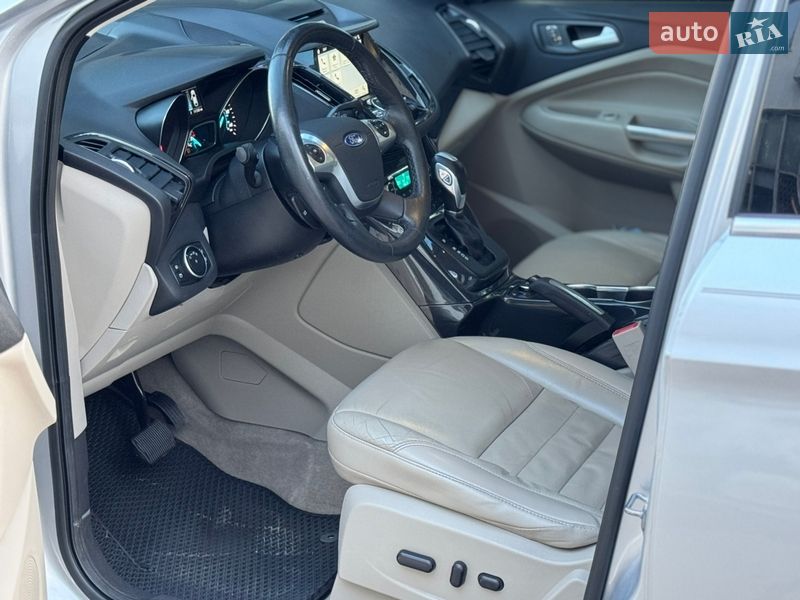 Позашляховик / Кросовер Ford Escape 2016 в Вінниці