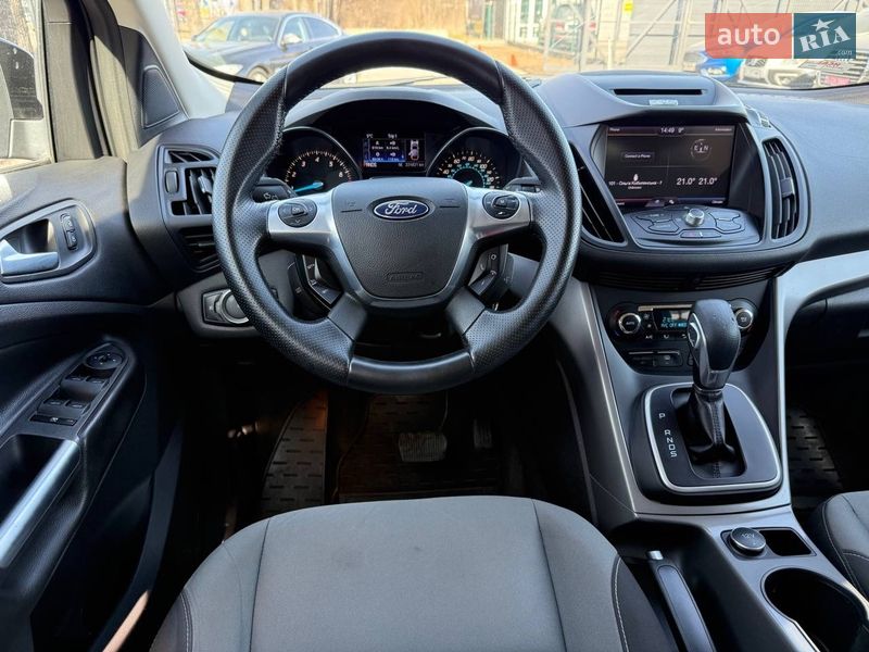 Внедорожник / Кроссовер Ford Escape 2012 в Стрые