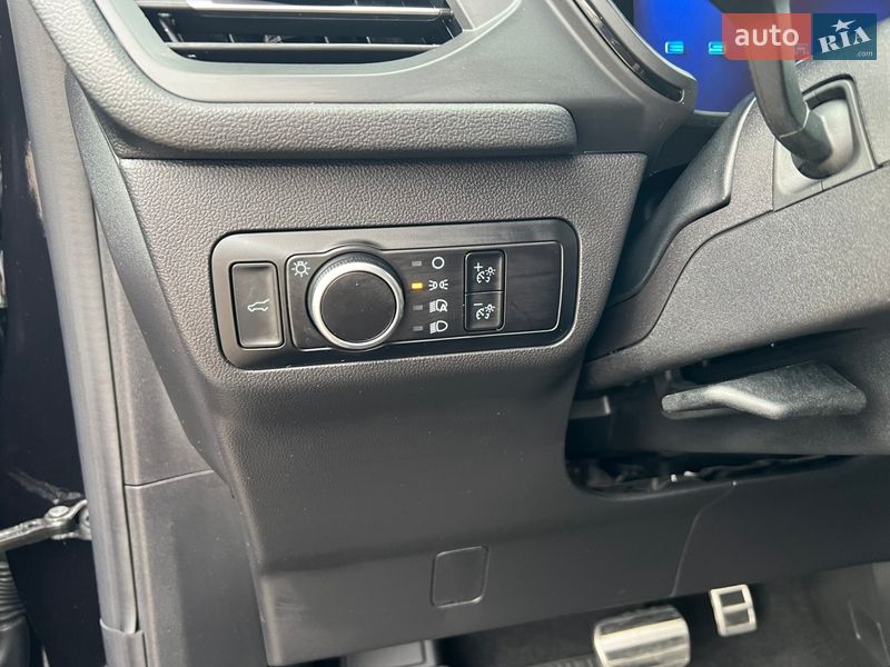 Позашляховик / Кросовер Ford Escape 2024 в Чернігові