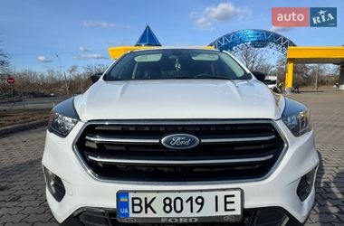 Внедорожник / Кроссовер Ford Escape 2019 в Ровно