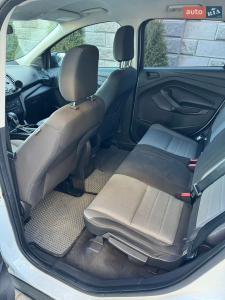 Внедорожник / Кроссовер Ford Escape 2019 в Ровно