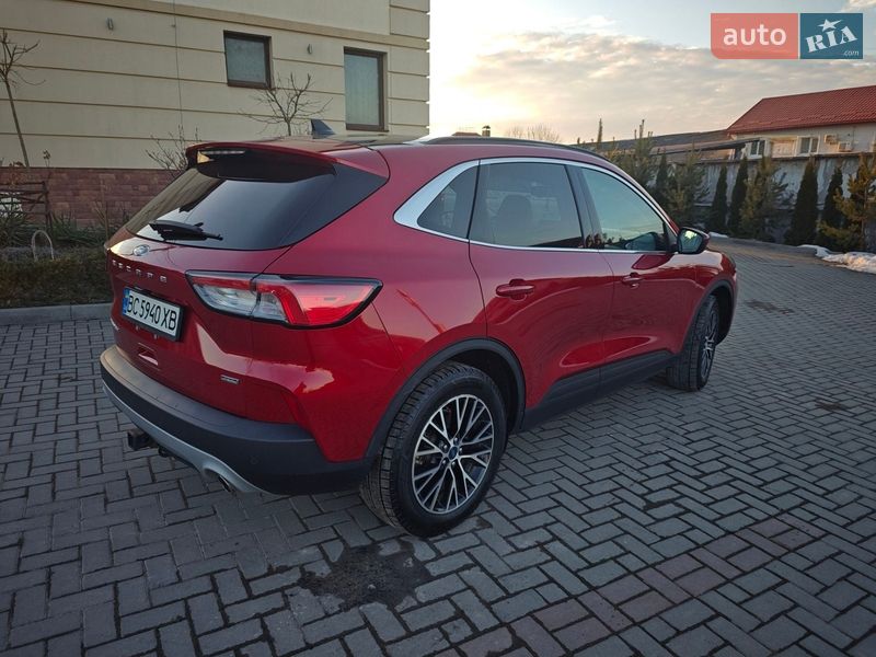 Внедорожник / Кроссовер Ford Escape 2022 в Золочеве