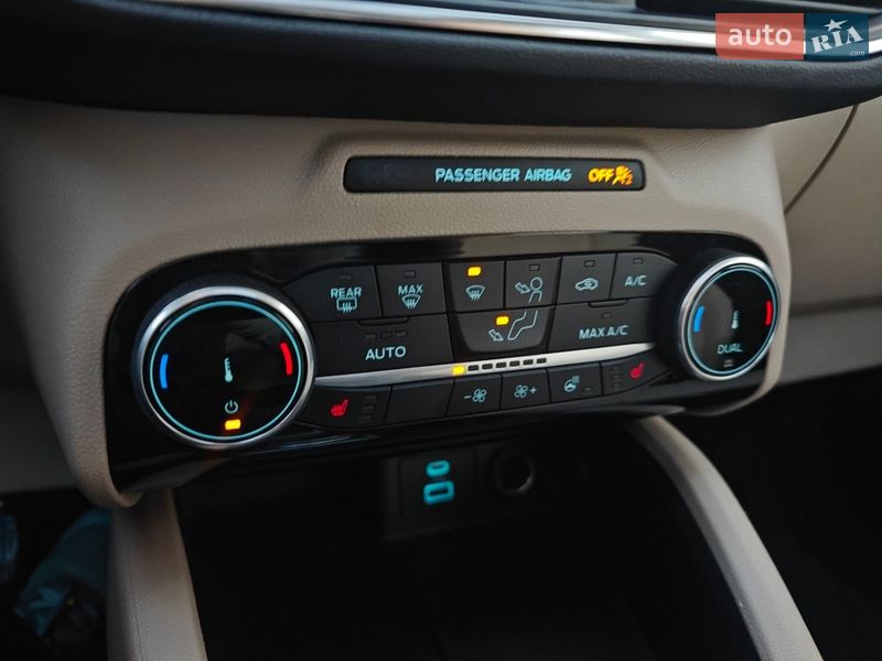 Внедорожник / Кроссовер Ford Escape 2022 в Золочеве