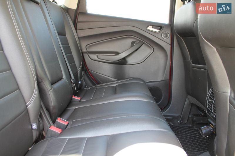 Внедорожник / Кроссовер Ford Escape 2015 в Киеве