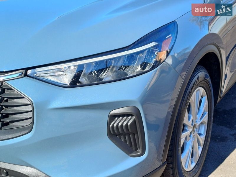 Внедорожник / Кроссовер Ford Escape 2024 в Полтаве