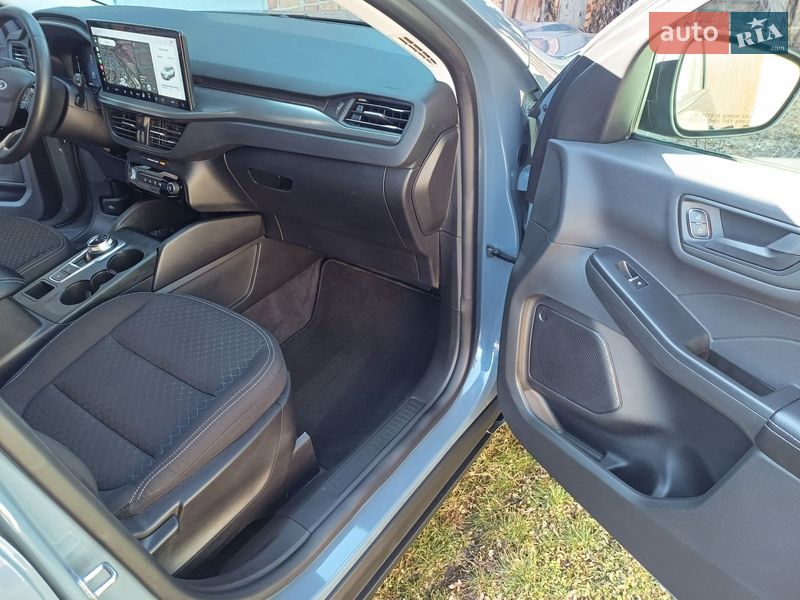 Внедорожник / Кроссовер Ford Escape 2024 в Полтаве