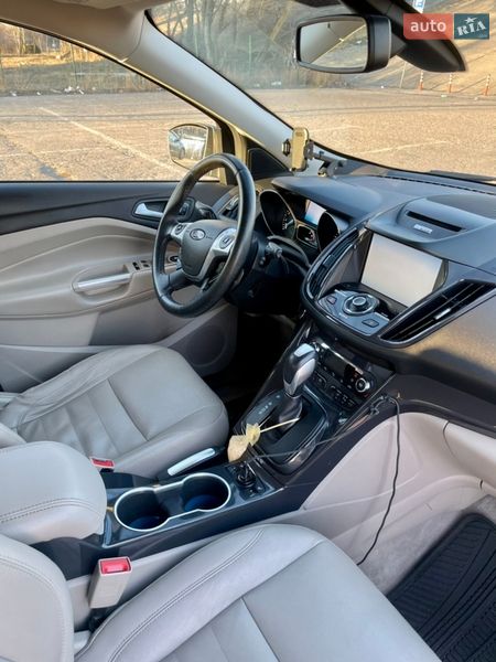 Внедорожник / Кроссовер Ford Escape 2014 в Киеве