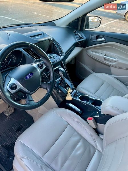 Внедорожник / Кроссовер Ford Escape 2014 в Киеве
