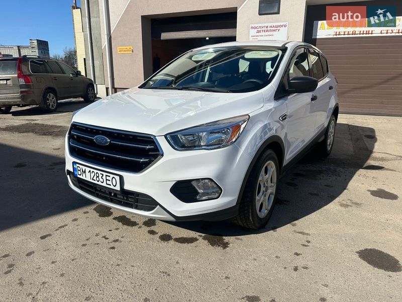 Внедорожник / Кроссовер Ford Escape 2017 в Сумах