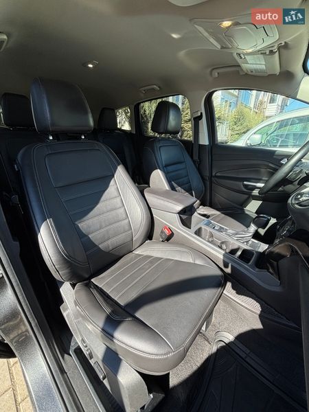 Внедорожник / Кроссовер Ford Escape 2016 в Белогородке