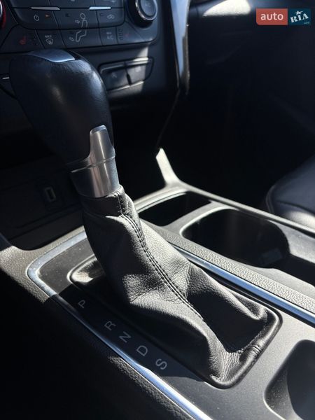 Внедорожник / Кроссовер Ford Escape 2016 в Белогородке