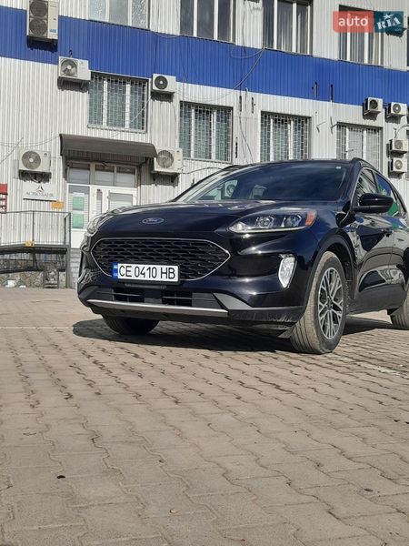 Позашляховик / Кросовер Ford Escape 2019 в Чернівцях