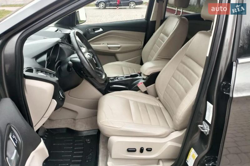 Внедорожник / Кроссовер Ford Escape 2016 в Киеве