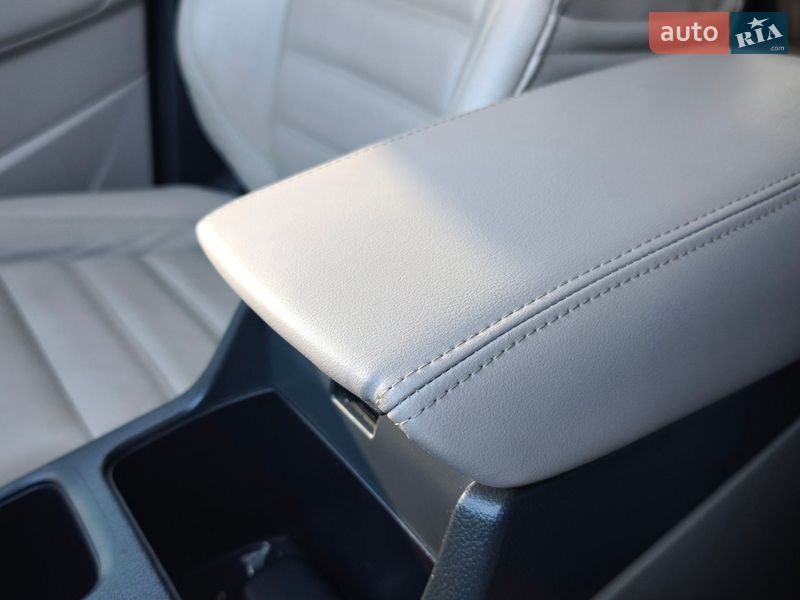 Позашляховик / Кросовер Ford Escape 2017 в Стрию фото 29 Позашляховик / Кросовер Ford Escape 2017 в Стрию