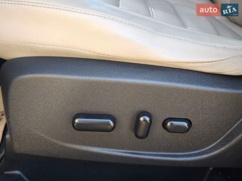 Позашляховик / Кросовер Ford Escape 2017 в Стрию фото 42 Позашляховик / Кросовер Ford Escape 2017 в Стрию