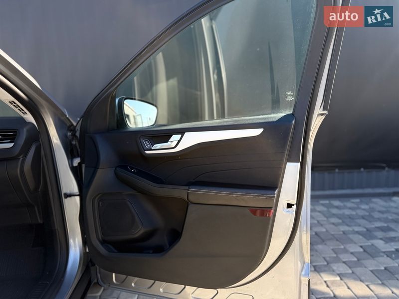 Внедорожник / Кроссовер Ford Escape 2021 в Львове