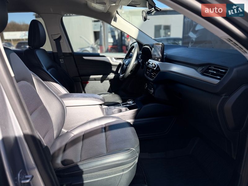 Внедорожник / Кроссовер Ford Escape 2021 в Львове