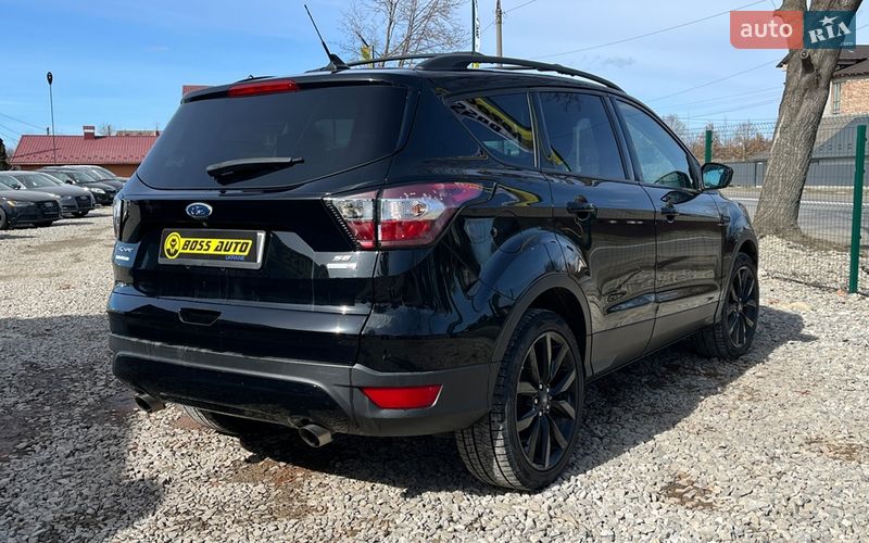 Позашляховик / Кросовер Ford Escape 2018 в Коломиї