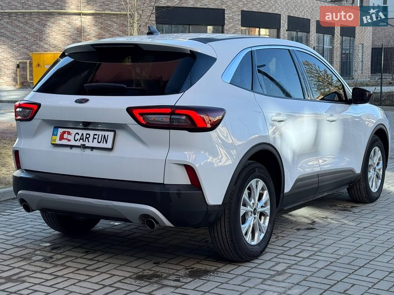 Позашляховик / Кросовер Ford Escape 2023 в Львові