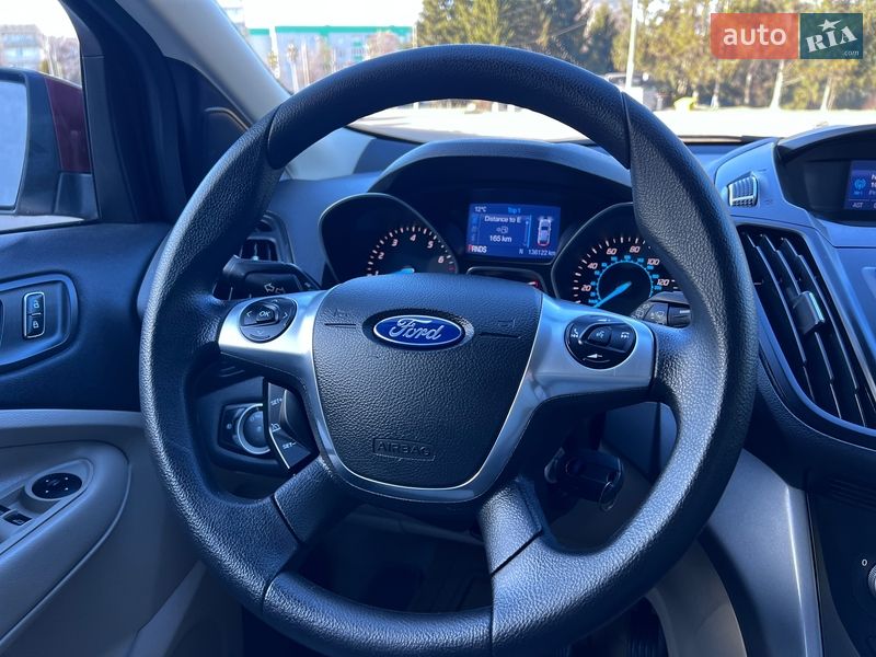 Позашляховик / Кросовер Ford Escape 2015 в Рівному