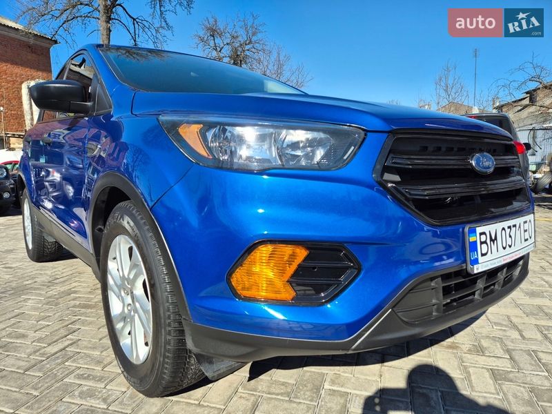 Внедорожник / Кроссовер Ford Escape 2017 в Сумах