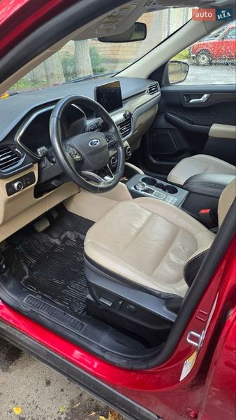 Внедорожник / Кроссовер Ford Escape 2020 в Луцке